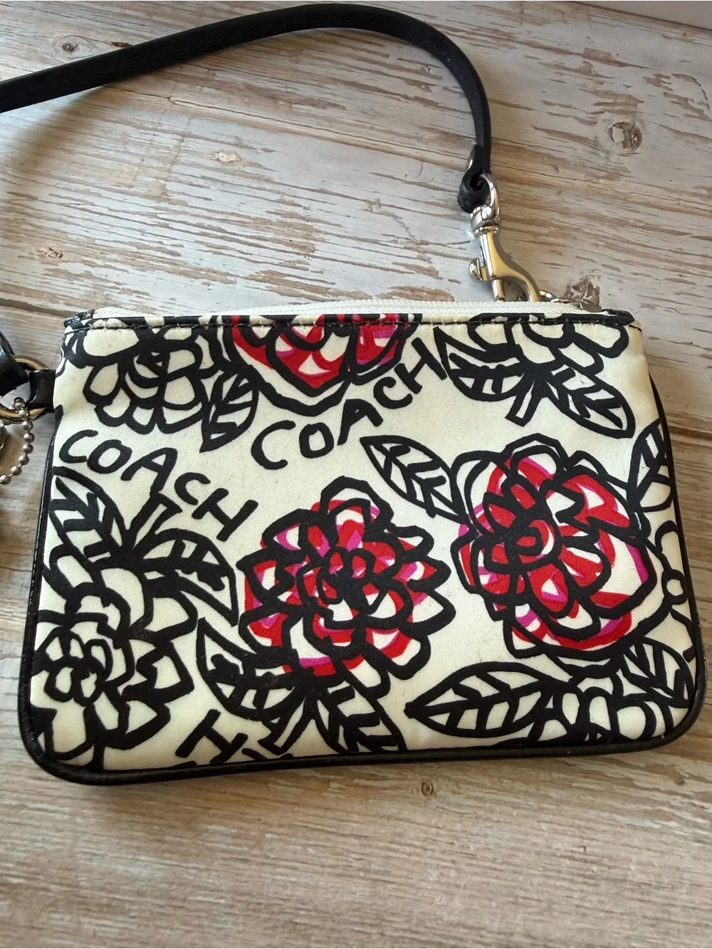 Coach wristlet white